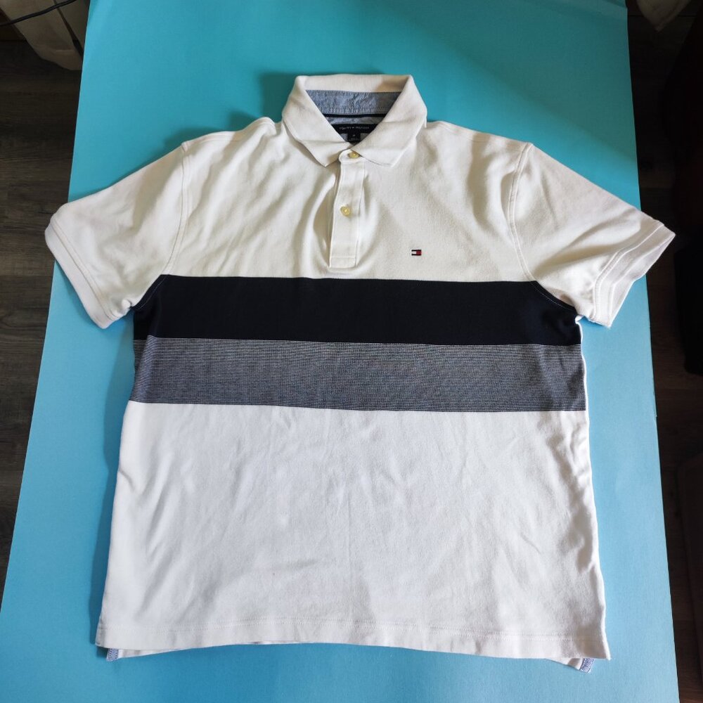 Tommy Hilfiger polo shirt men's size M white with dark blue stripe short sleeve